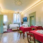 Frühstückspension Tortorelli 4*