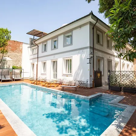 فندق مبيت وإفطار Tortorelli فلورنس